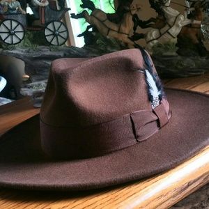DIFFERENT TOUCH 100% WOOL FEDORA HAT